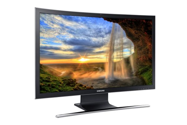 Samsung ATIV One 7 — первый в мире моноблок с изогнутым дисплеем