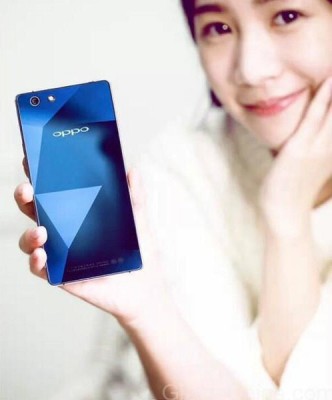 OPPO R1C — отличный середнячок с сапфиром в корпусе