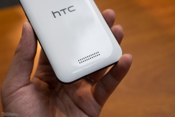 Фотогалерея: HTC Desire 320