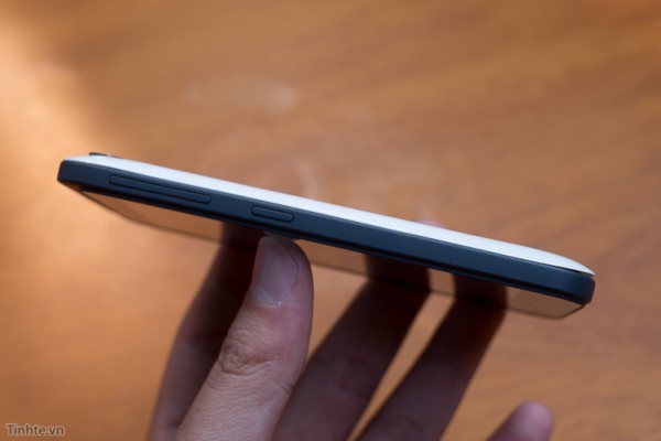 Фотогалерея: HTC Desire 320