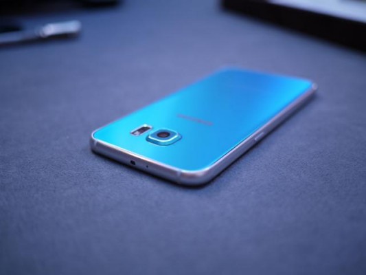 Операторы заказали 20 миллионов Samsung GALAXY S6 и GALAXY S6 Edge