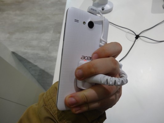 Фотографии и технические характеристики Acer Liquid Z520
