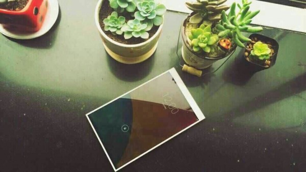 Фотографии уникального планшета Hisense с практически полным отсутствием рамок