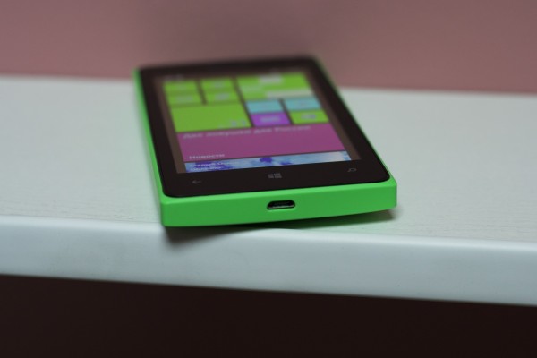 Обзор смартфона Microsoft Lumia 435