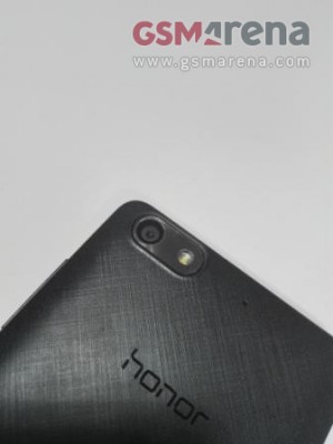 Свежая порция изображений нового Honor от Huawei появилась в сети