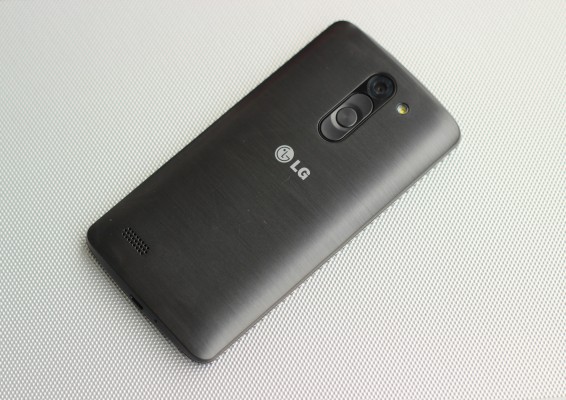 Обзор LG L Bello