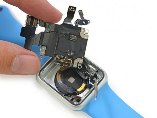 Эксперты из iFixit показали внутренности Apple Watch