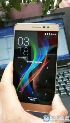 Фото и спецификации нового китайского смартфона Coolpad Y90
