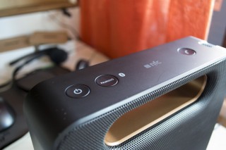 Обзор беспроводной колонки Philips BT5880B