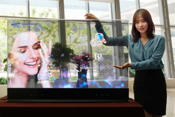 Будущее сегодня: Samsung показала прозрачные и зеркальные OLED-дисплеи