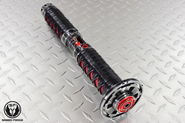 Набор Adaptive Saber Parts позволит собрать собственный световой меч
