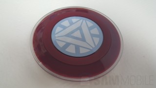 Фотогалерея: Samsung Galaxy S6 Edge Iron Man Edition вживую