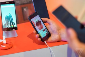 OnePlus показала новый флагман в нескольких городах мира