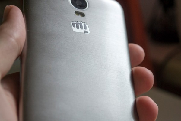 Обзор Micromax Canvas Power AQ5001