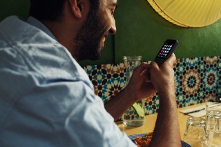 Дешевая «звонилка» Nokia 222 получила доступ в интернет