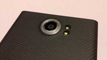 Android-слайдер BlackBerry Venice показался на живых фотографиях