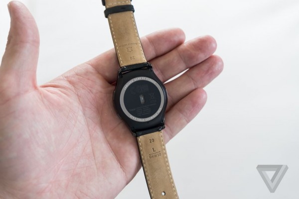 Фото и видео новых Samsung Gear S2