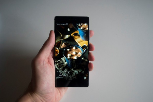 Обзор Huawei P8
