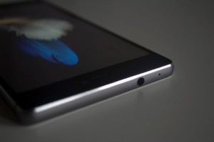 Обзор Huawei P8