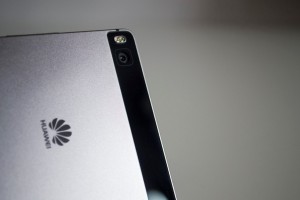 Обзор Huawei P8