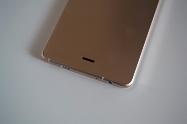 Обзор Micromax Canvas Sliver 5