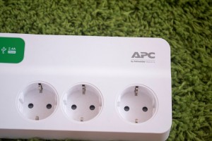 Обзор APC SurgeArrest PM6U-RS