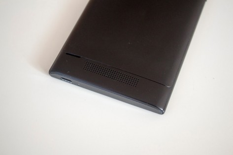 Обзор Philips S396