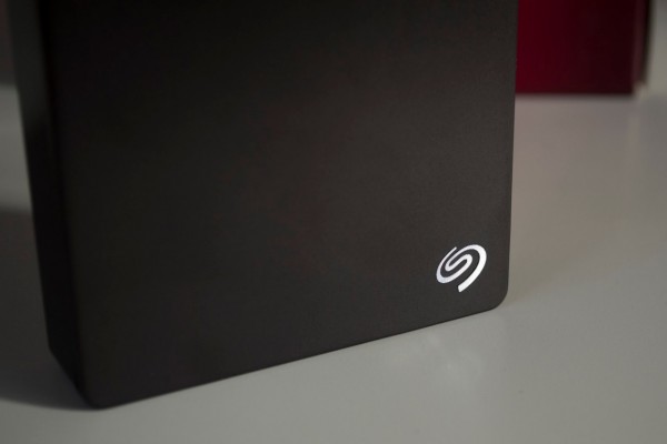 Обзор Seagate Backup Plus