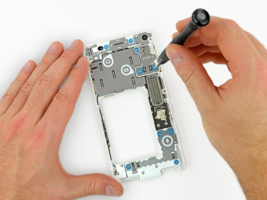 Разбор Fairphone 2 от iFixit