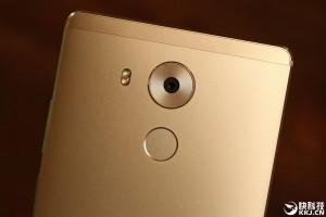 Живые фото и распаковка фаблета Huawei Mate 8