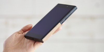 Представлен Windows-смартфон NuAns Neo с возможностью кастомизации