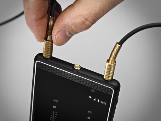 Музыкальный смартфон от Marshall выйдет в России