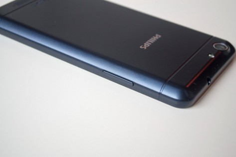 Обзор Philips Xenium V526