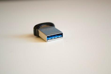 Обзор Sandisk Connect и мини-обзор Sandisk Ultra Fit