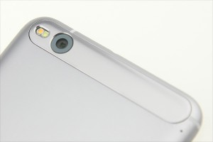 Показаны "живые" фото смартфона HTC One X9