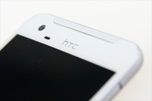 Показаны "живые" фото смартфона HTC One X9