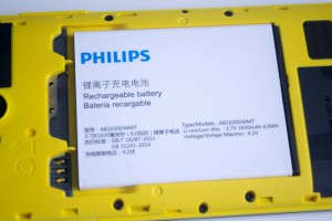 Обзор Philips S307