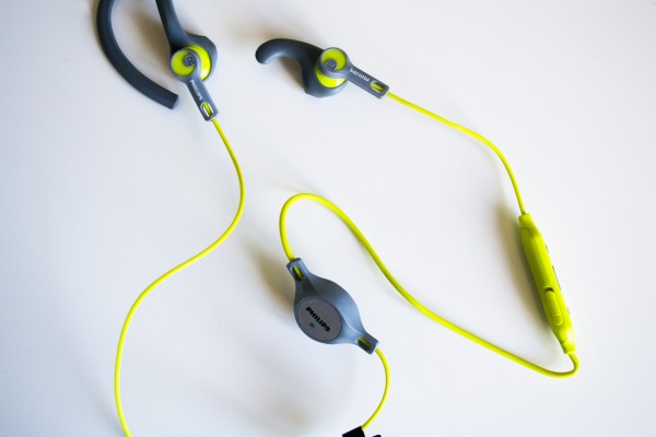 Обзор Philips ActionFit SHQ8300 — для настоящих спортсменов