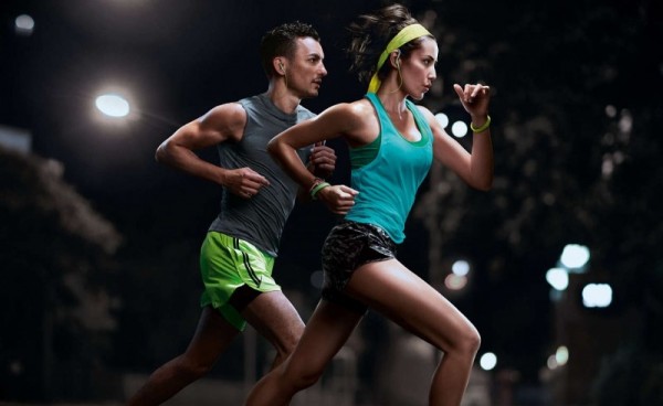 Обзор Philips ActionFit SHQ8300 — для настоящих спортсменов