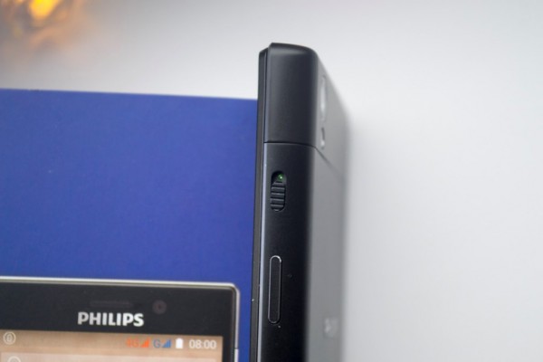 Обзор Philips Xenium V787
