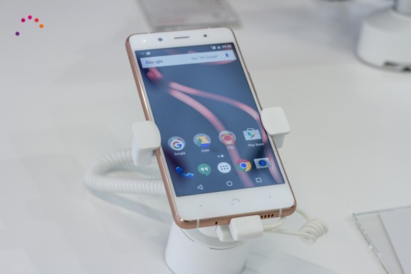 MWC 2016: новинки от BQ — планшет с Ubuntu и смартфон на Android
