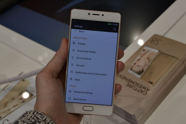 Фотоотчет команды Трешбокс.ру с выставки MWC 2016 — день второй
