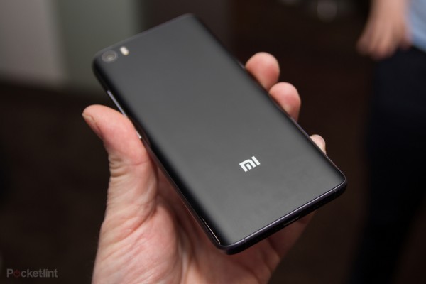 Xiaomi Mi 5: живые фото, камера и другие подробности