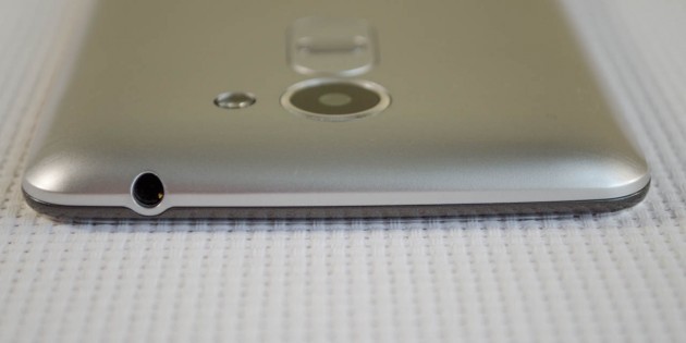 Обзор LG Ray X190