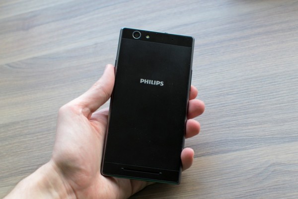 Обзор Philips S616