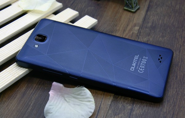 Смартфон Oukitel C3 предлагает Android 6.0 за 
