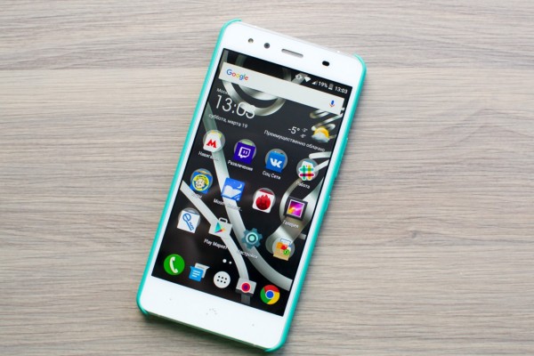 Обзор BQ Aquaris X5