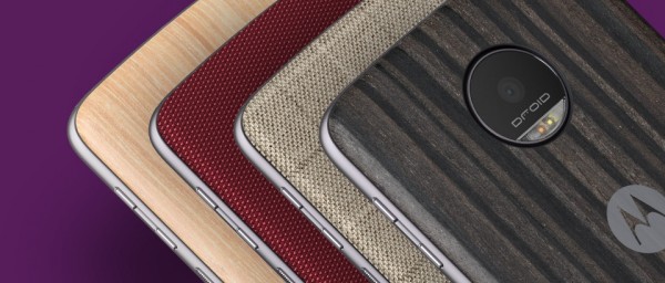 Новые флагманы Moto Z получили модульные чехлы, но потеряли разъем 3,5 мм