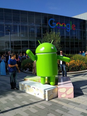 N значит Nougat (Android 7.0)