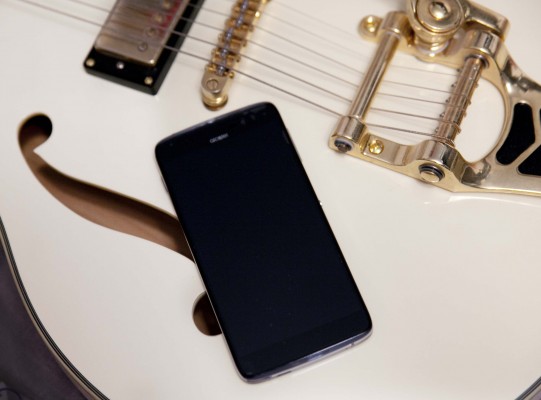 Обзор Alcatel Idol 4